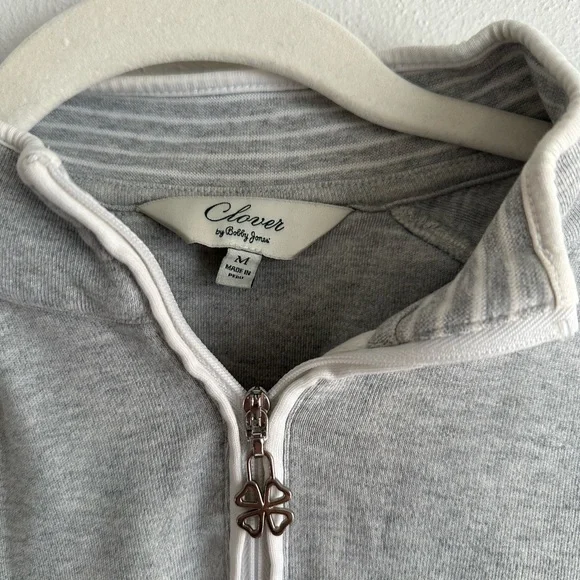 Gray Quarter-Zip woman’s golf Sweater - Picture 2 of 4